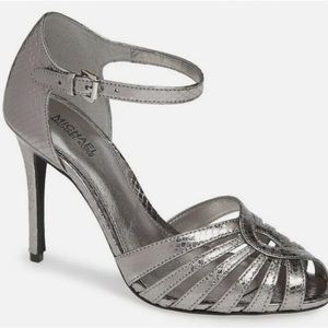 Michael Kors Peep Toe Classic Silver Metallic Leather Pump Shoe Heels